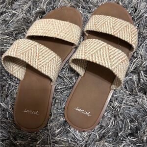 Sanuk Women's Cream and Brown Sandals